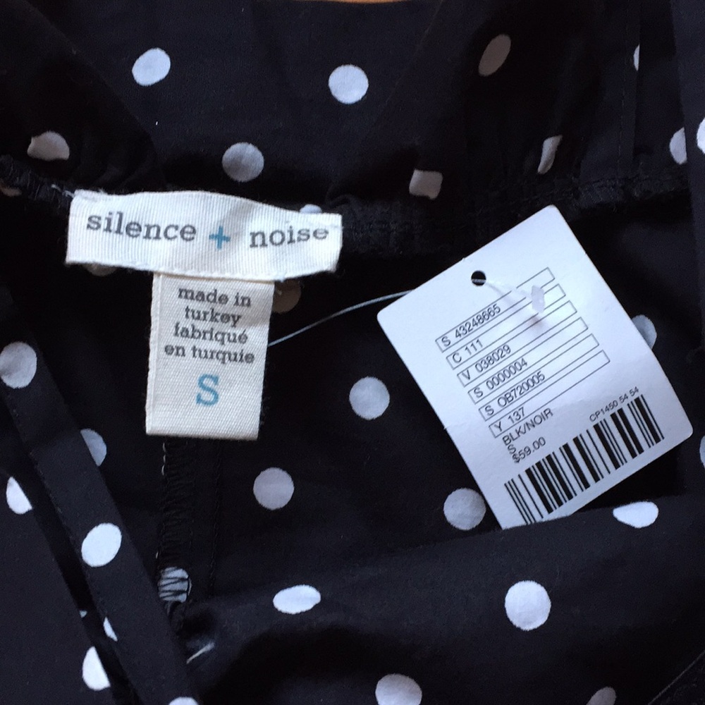 Urban Outfitters Polka Dot Ruffle Top - Picture 8 of 8